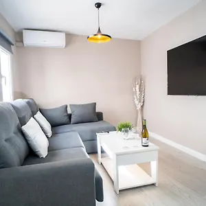 https://apartamento-cuesta-de-las-piletas.es-andalucia.com